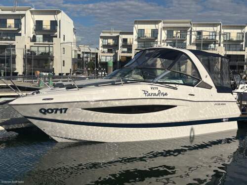Four Winns V275
