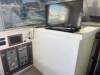 Bertram 38 Flybridge CRUISER - 15