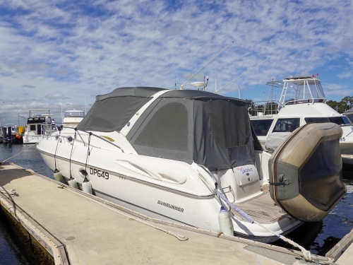 Sunrunner 3700LE Relaxed Weekends Afloat with Bow Thruster &amp; Generator