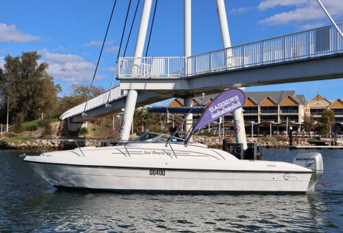 Gulf Craft Sea Breeze 260 - Versatile and Family-Friendly!