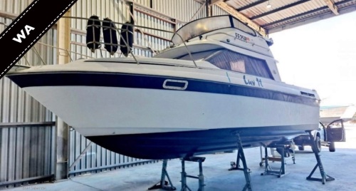 Bayliner 2556 Ciera Command Bridge 6.2L Mercruiser
