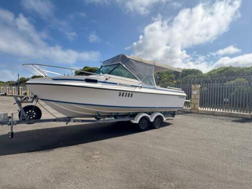 Voyager Marquis 23ft Great condition. 6.2lt with a Bravo leg