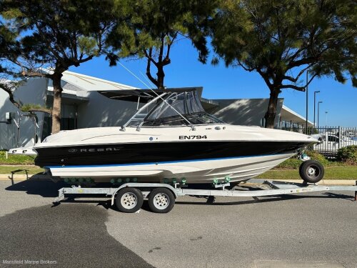 Regal 2600 Bowrider