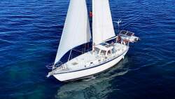 Bruce Roberts 36 New Rigging and Electronics