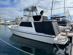 Northshore 37 Flybridge Cruiser Bow Thruster, Generator &amp; Davit