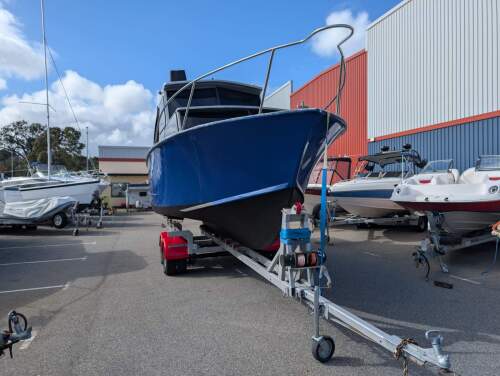 28ft Displacement Hull