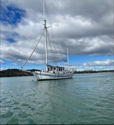 Spray 38 Beautiful live aboard motor sailor, timeless!!
