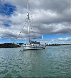 Spray 38 Beautiful live aboard motor sailor, timeless!!