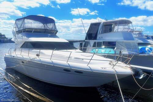 Sea Ray 400 Sedan Bridge